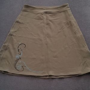 Athleta pull on A line skirt